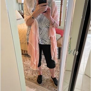 EUC gradient pink gauzy shawl/ scarf/ firm
